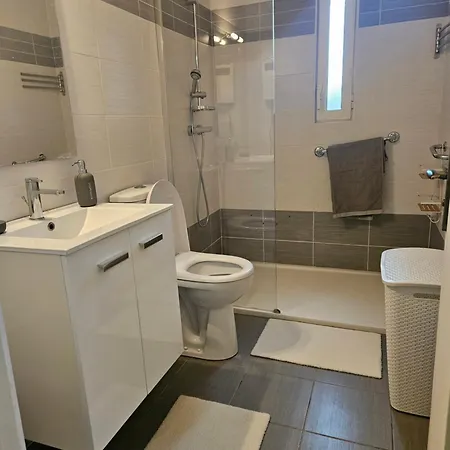 Jolie Maison A